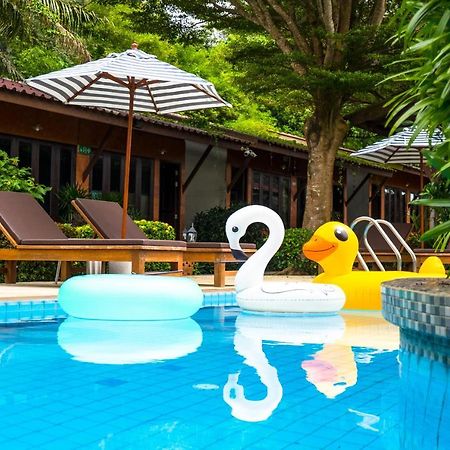 צ'אלונג Phuket Siam Villas - Sha Plus מראה חיצוני תמונה