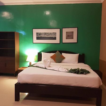 צ'אלונג Phuket Siam Villas - Sha Plus מראה חיצוני תמונה