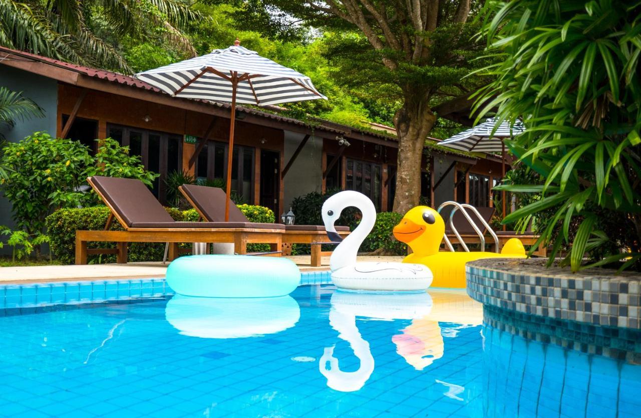 צ'אלונג Phuket Siam Villas - Sha Plus מראה חיצוני תמונה