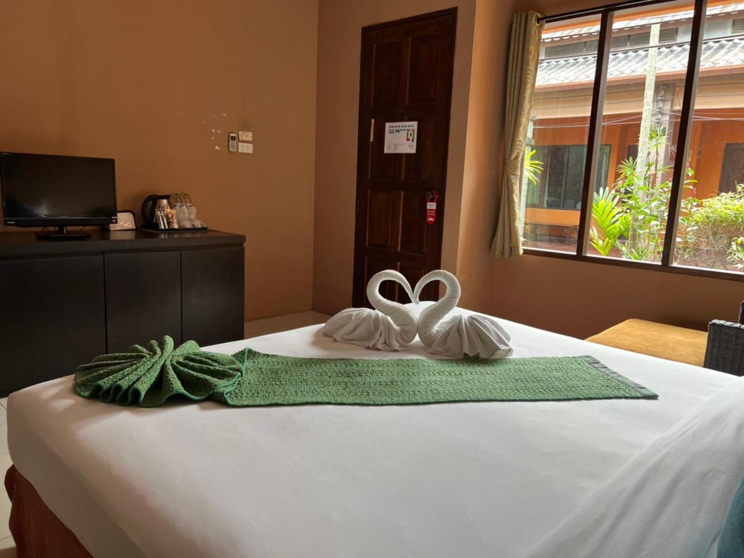 צ'אלונג Phuket Siam Villas - Sha Plus מראה חיצוני תמונה