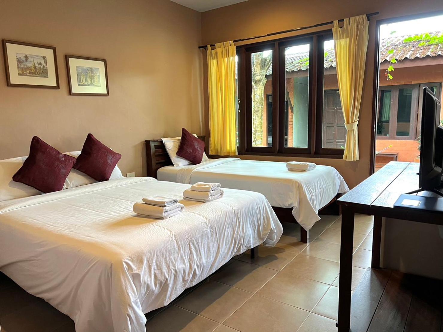 צ'אלונג Phuket Siam Villas - Sha Plus מראה חיצוני תמונה