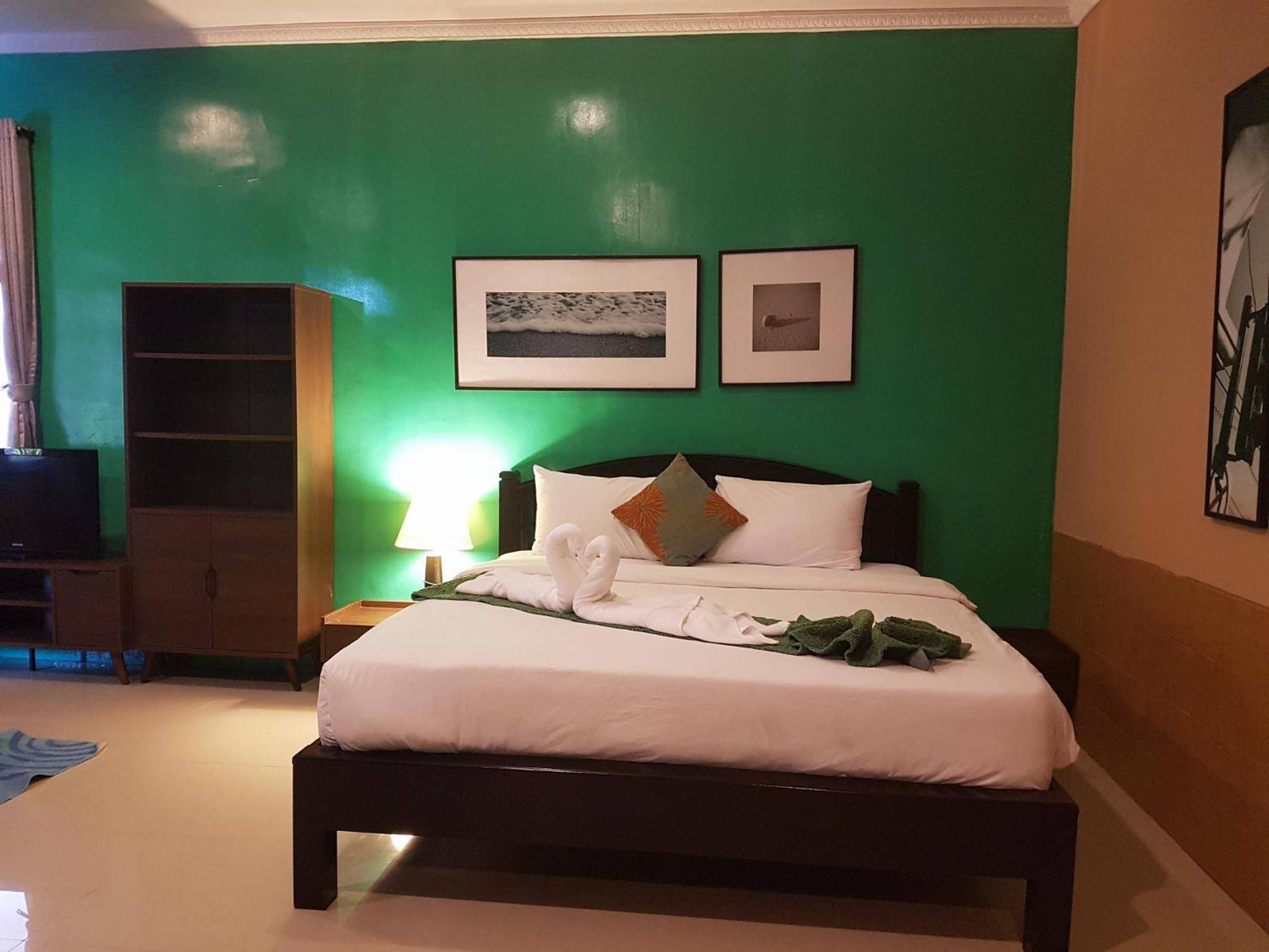 צ'אלונג Phuket Siam Villas - Sha Plus מראה חיצוני תמונה