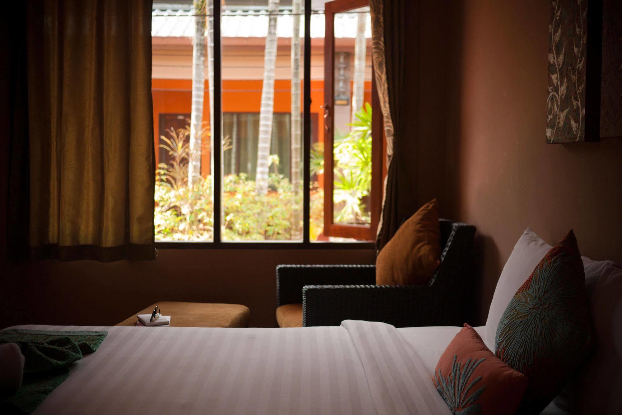 צ'אלונג Phuket Siam Villas - Sha Plus מראה חיצוני תמונה