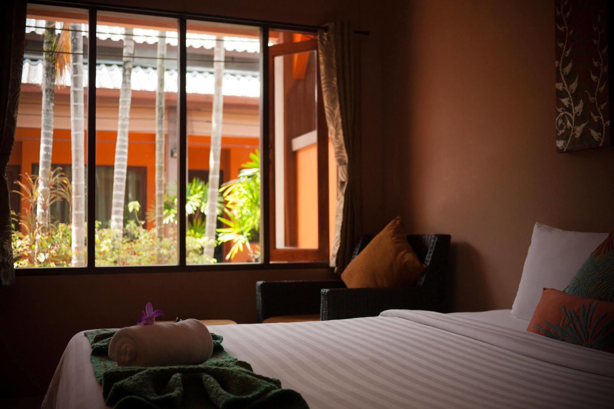צ'אלונג Phuket Siam Villas - Sha Plus מראה חיצוני תמונה